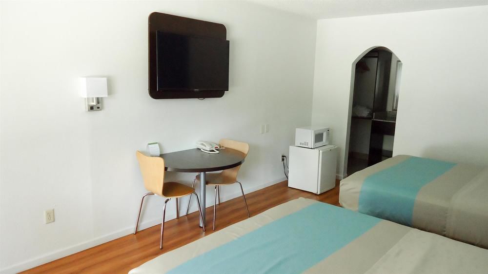 Oyo Hotel Deridder Hwy 171 North Екстер'єр фото