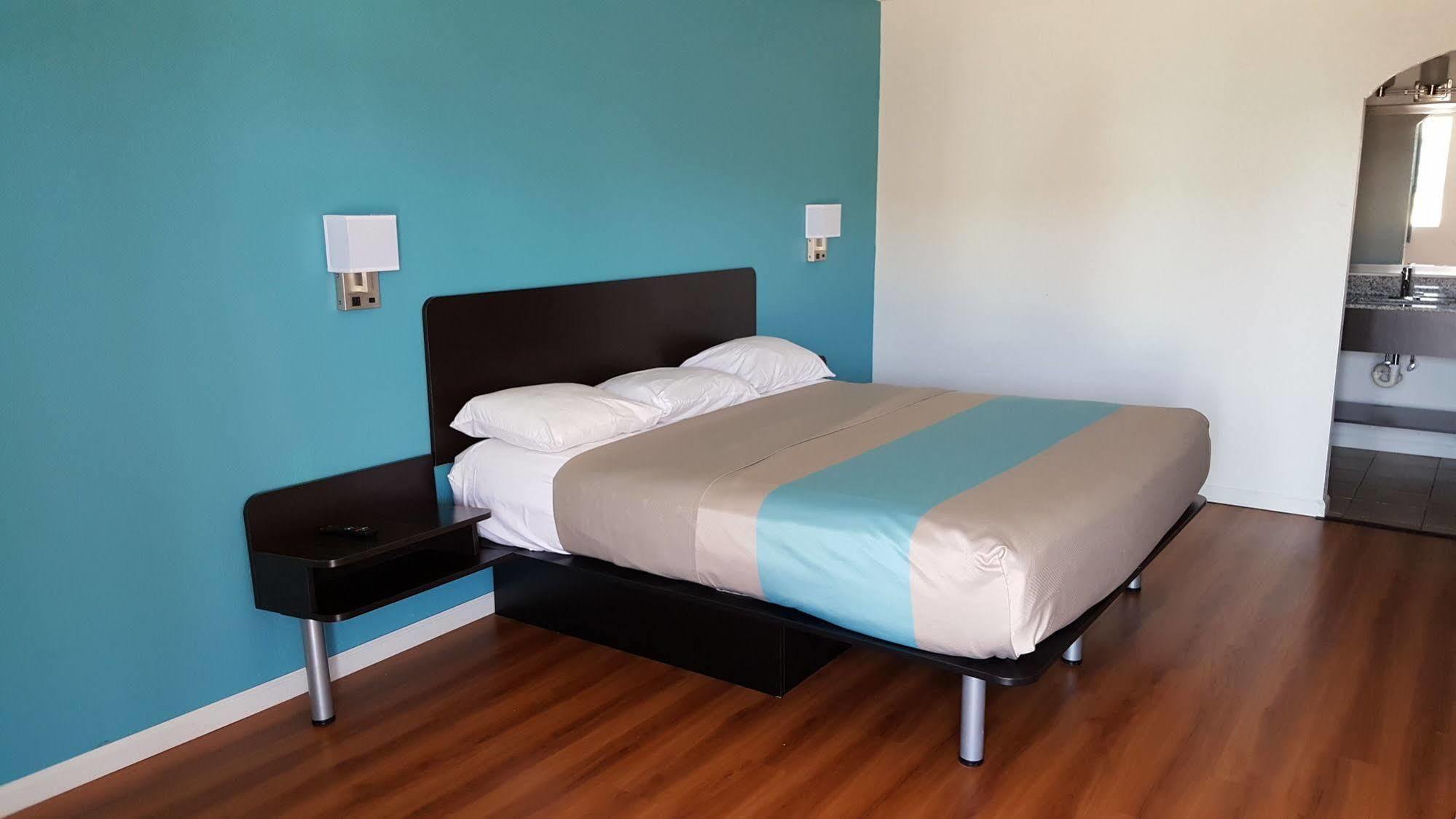 Oyo Hotel Deridder Hwy 171 North Екстер'єр фото